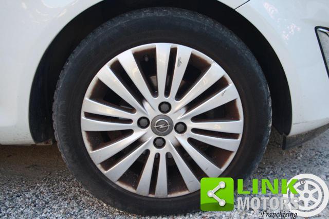 OPEL Corsa 1.2 3 porte b-color NEOPATENTATI