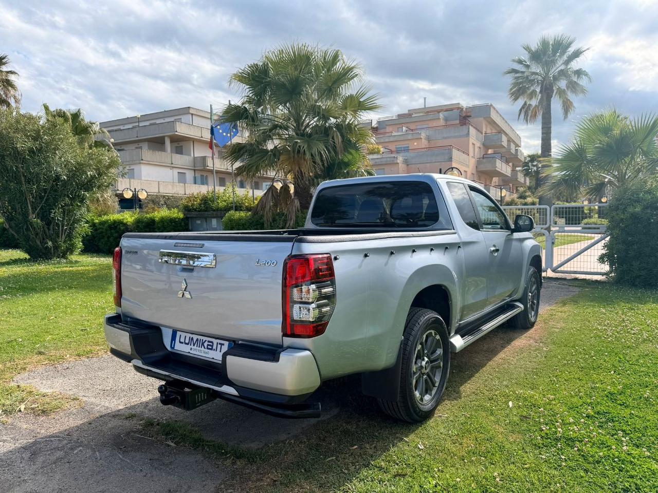 Mitsubishi L200 Double Cab L200 d.cab 2.3d 4wd 150cv