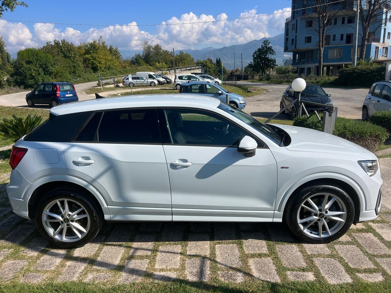Audi Q2 35TDI S-tronic S-line-2023"GARANZIA 2028"
