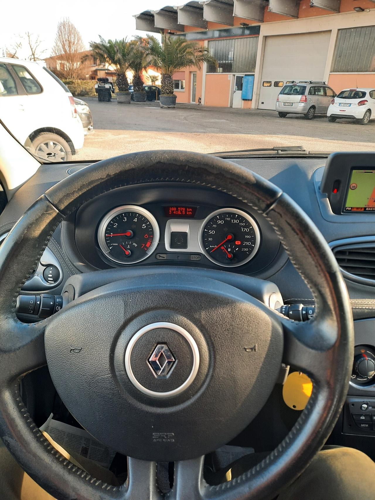 Renault Clio 1.2 16V 5 porte Dynamique OK NEOPATENTATI