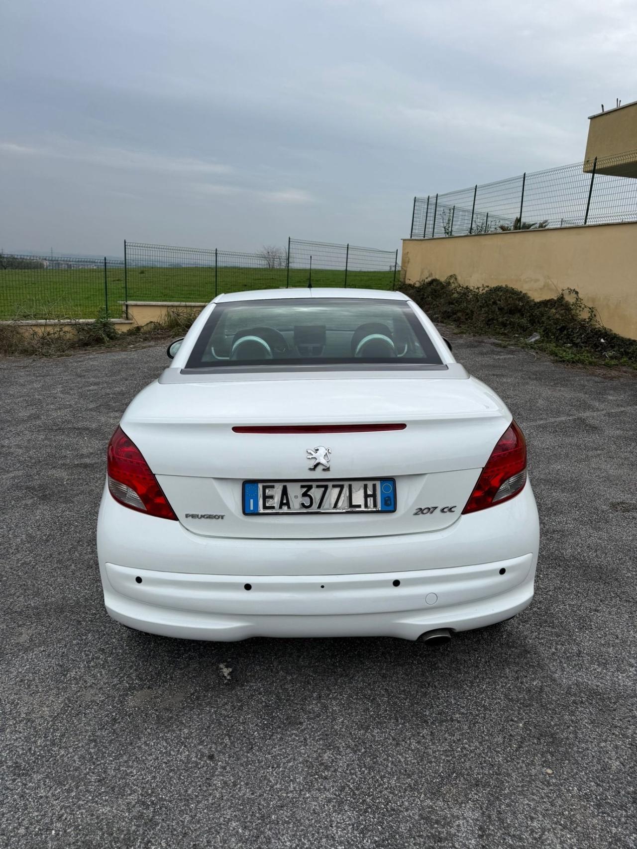 Peugeot 207 1.6 8V HDi 112CV CC Tecno