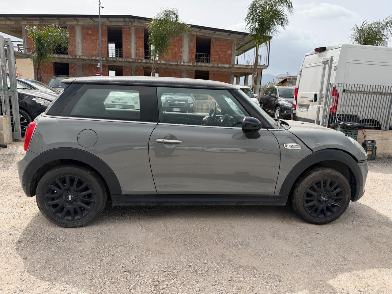 MINI COOPER D ANNO 2019 1.5 DIESEL 116 CV *SINISTRATA
