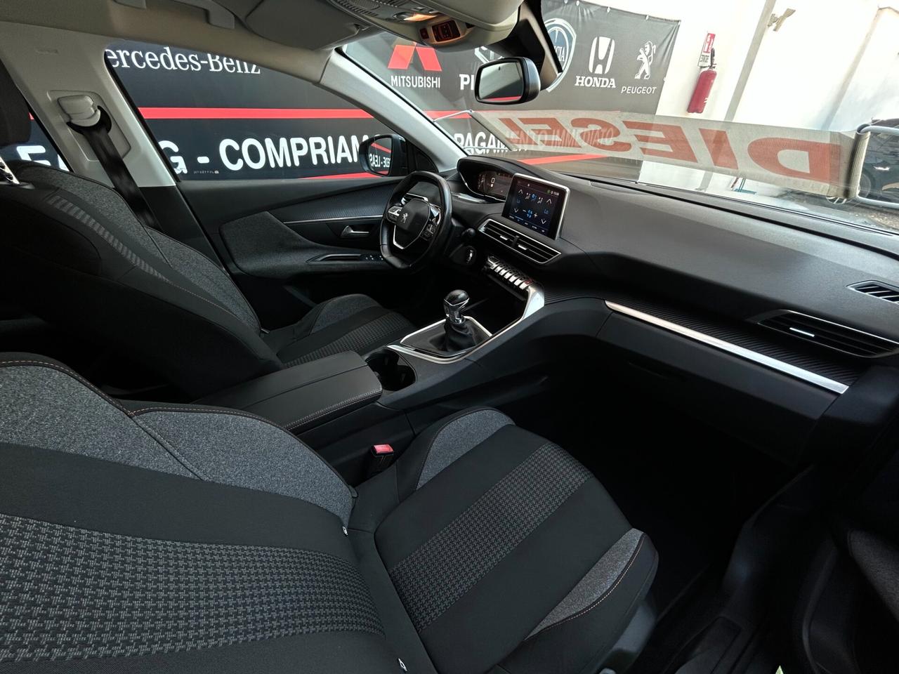 Peugeot 3008 2019 1.5 BlueHDi 130 Allure KM CERT LEGGI!