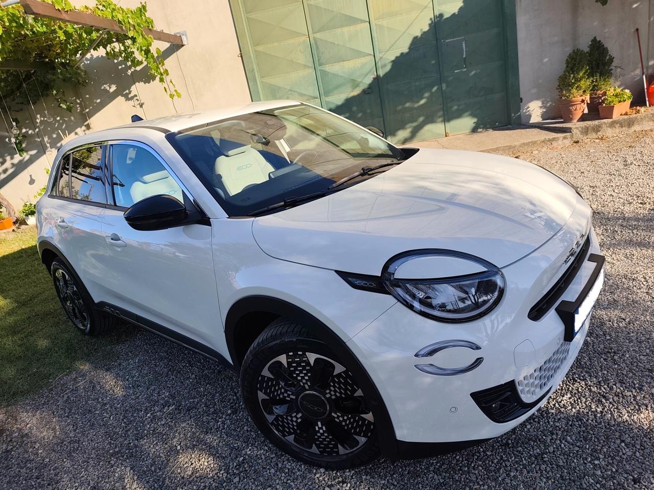 Fiat 600 Hybrid 100 CV DCT MHEV La Prima