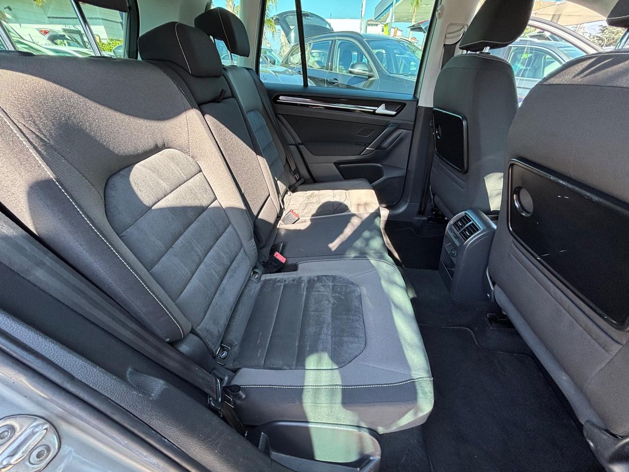 VW GOLF SPORTVAN 1.6TDI 110CV EXECUTIVE FULL OPTIONAL