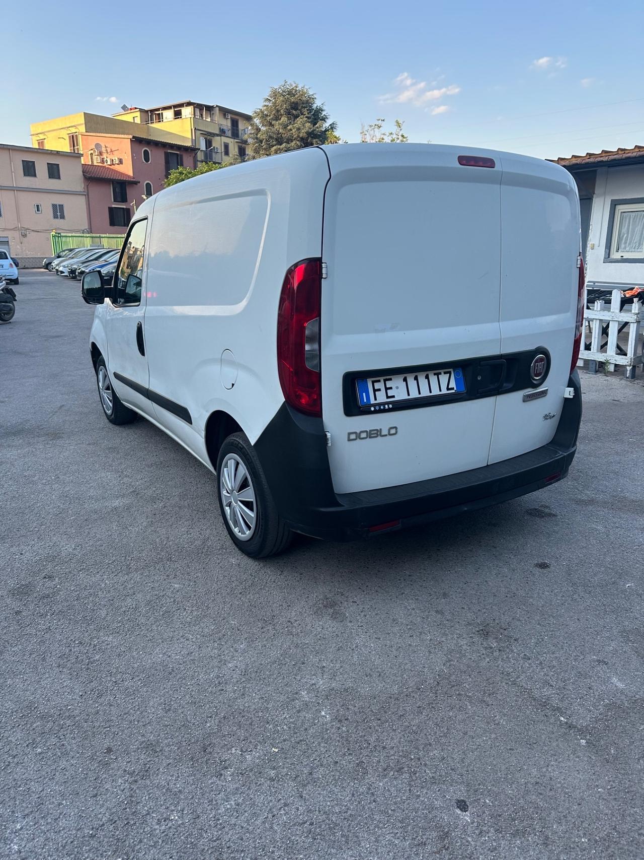Fiat Doblo coibentato