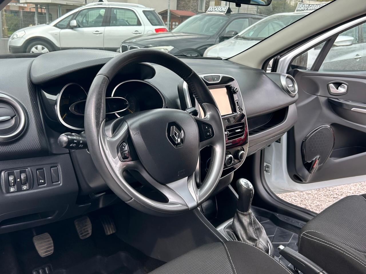 Renault Clio 1.2 75CV 5 porte Costume National