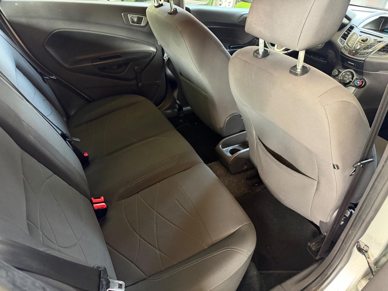 Ford Fiesta 1.0 EcoBoost 100CV Powershift Titanium