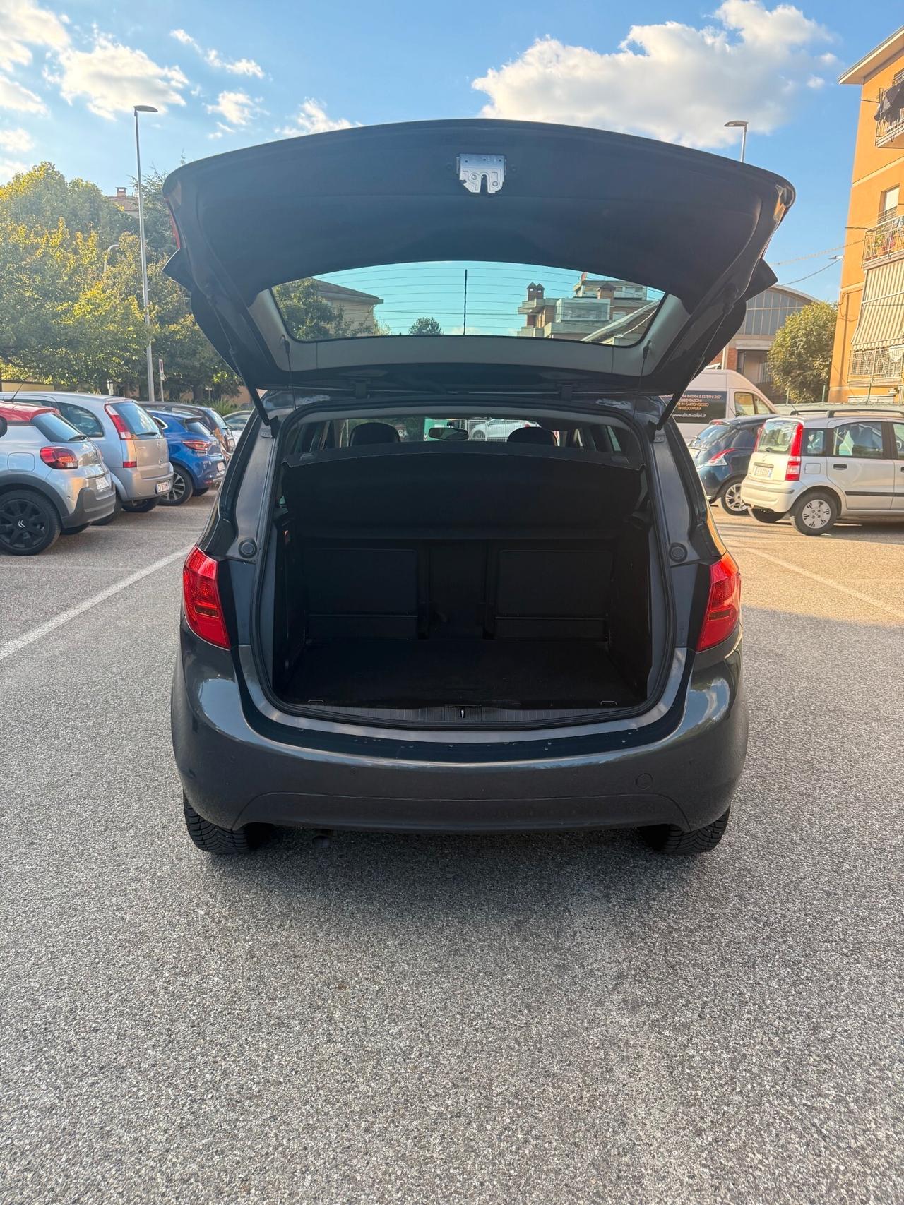 Opel Meriva 1.4 GPL - NEOPATENTATI - 12 MESI DI GARANZIA -