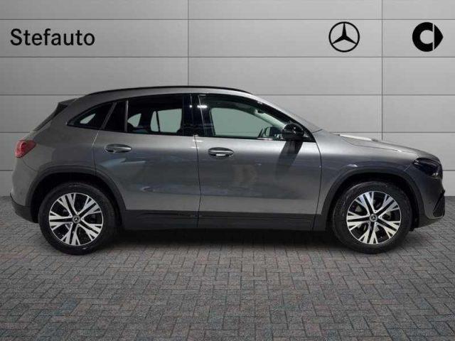 MERCEDES-BENZ GLA 200 d Automatic Progressive Advanced