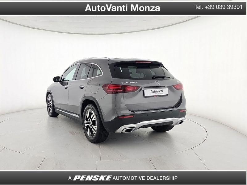 Mercedes-Benz GLA MERCEDES 200 D 4MATIC ADVANCED