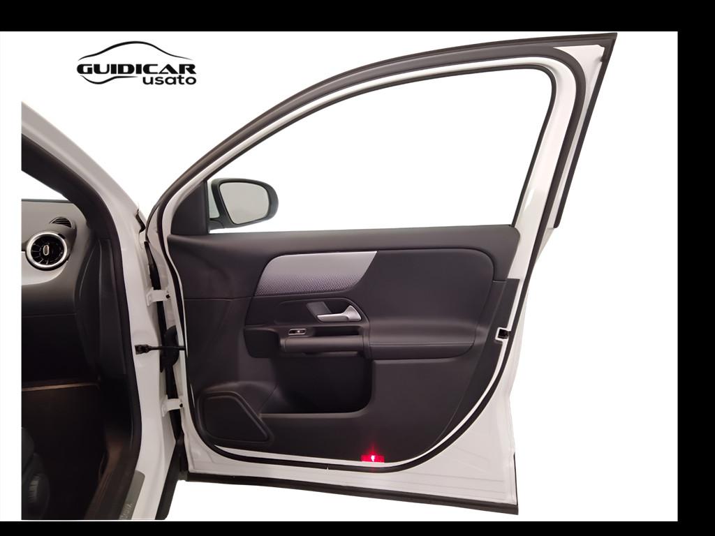 Mercedes-Benz GLA-H247 2020 - GLA 180 d Sport auto