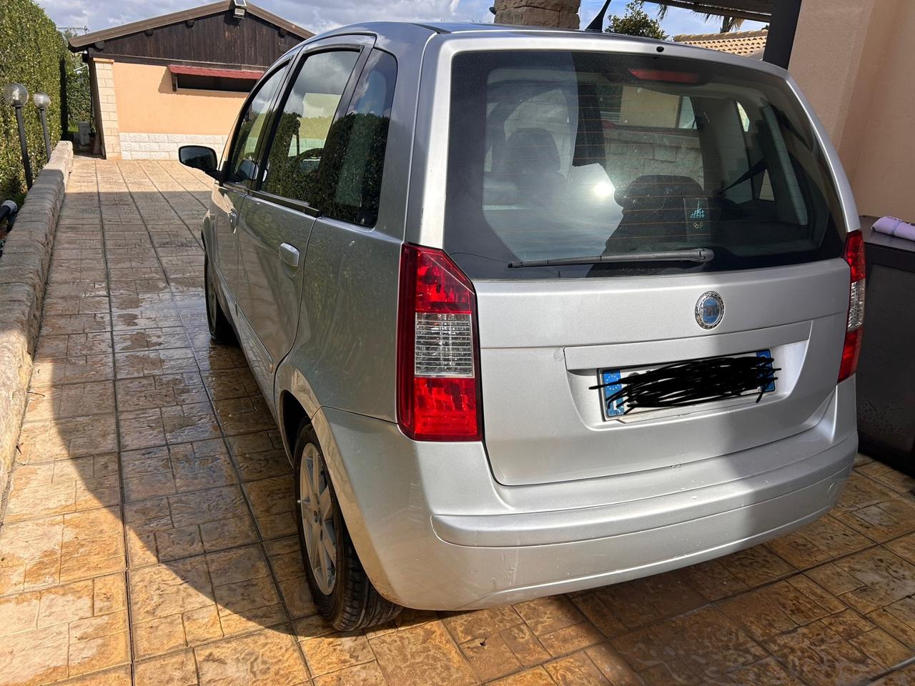 Fiat Idea 1.4 16V Emotion