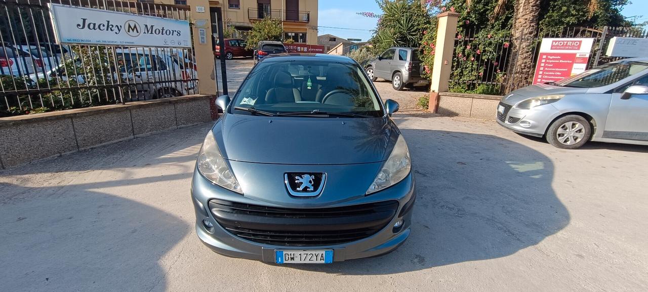 Peugeot 207 1.4 HDi 70CV 5p. XS neopatentati