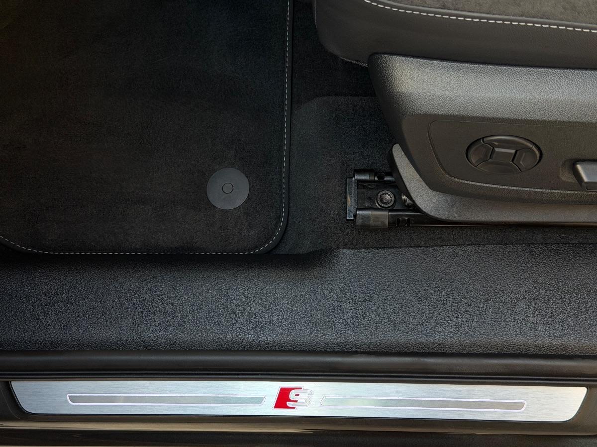 Audi Q3 Sportback 35TDI S-line Identity Black 150CV