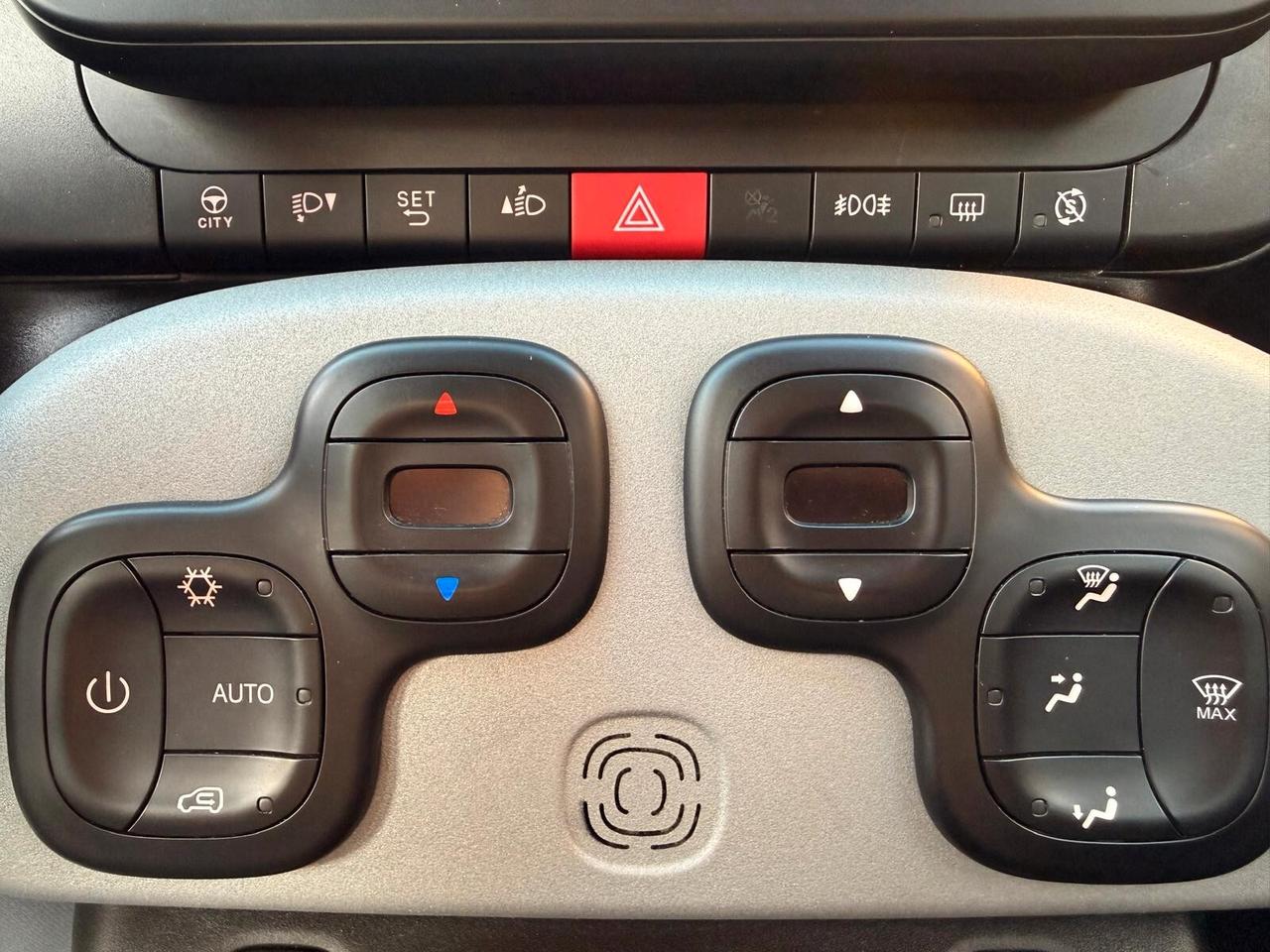 Fiat Panda 1.0 FireFly S&S Hybrid City Cross