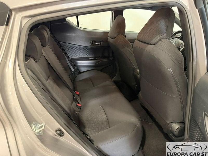 Toyota C-HR 1.2T (116CV) CVT Active