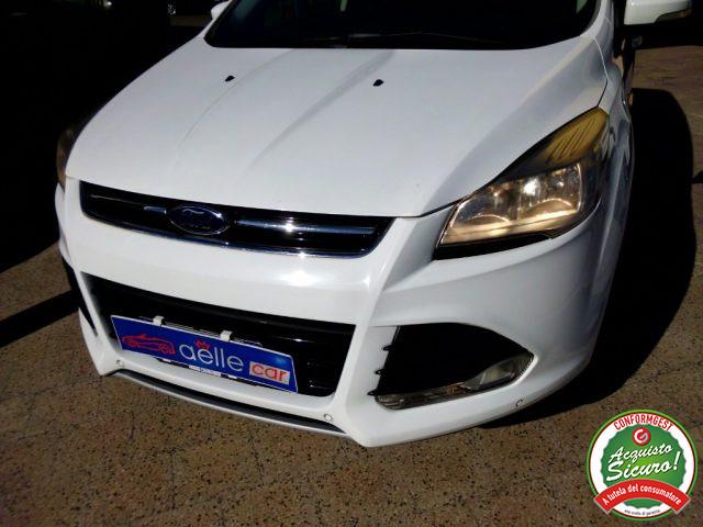 FORD Kuga 2.0 TDCI 140 CV 4WD Powershift Business