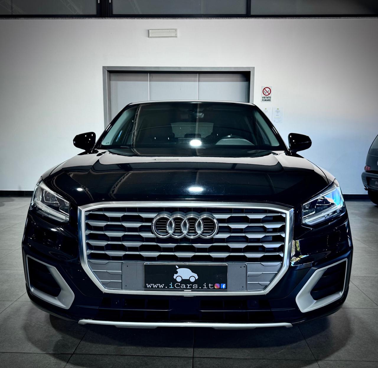 Audi Q2 1.6 TDI 116CV Identity Black