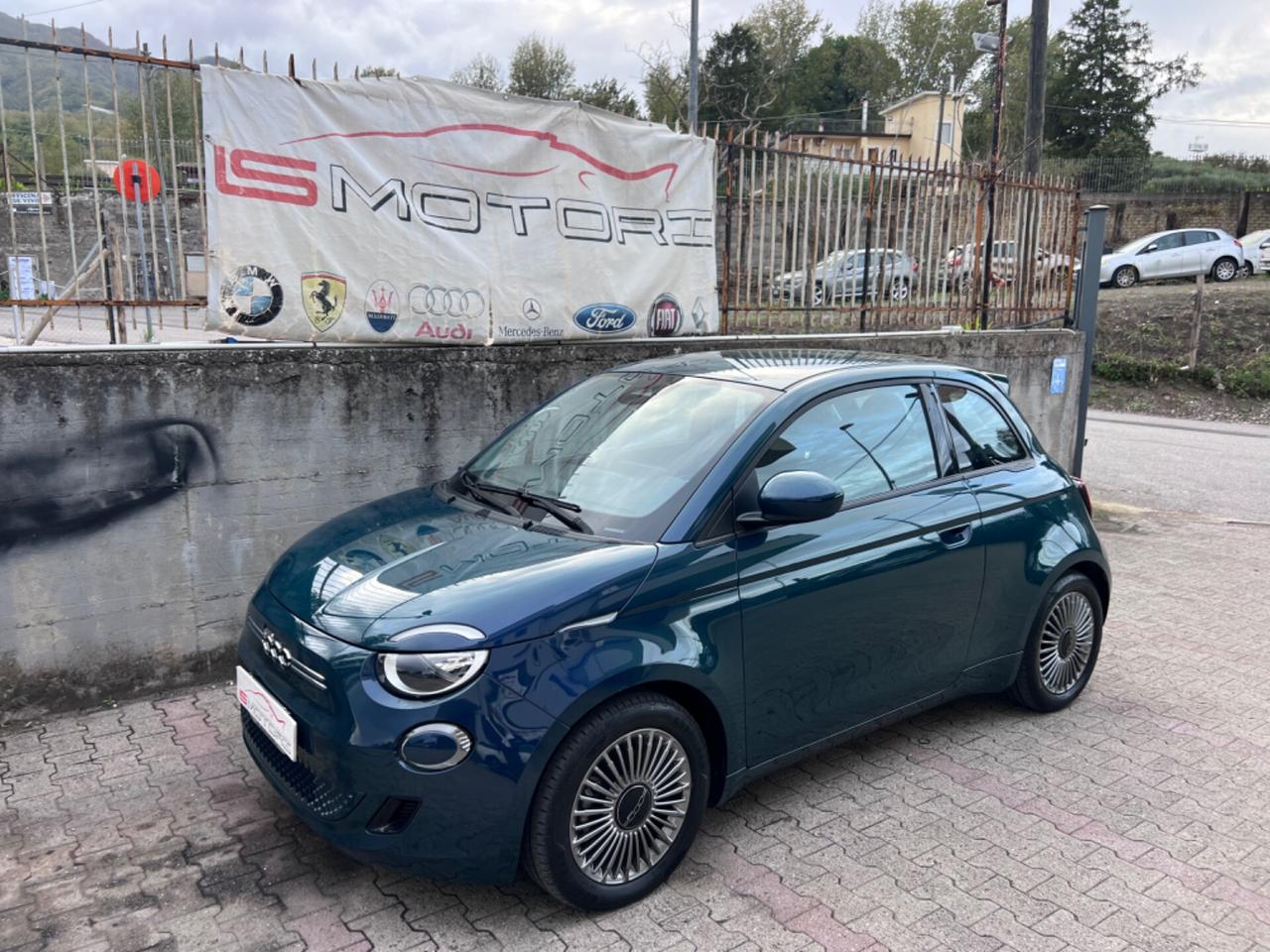 Fiat 500 500e Berlina 42 kWh