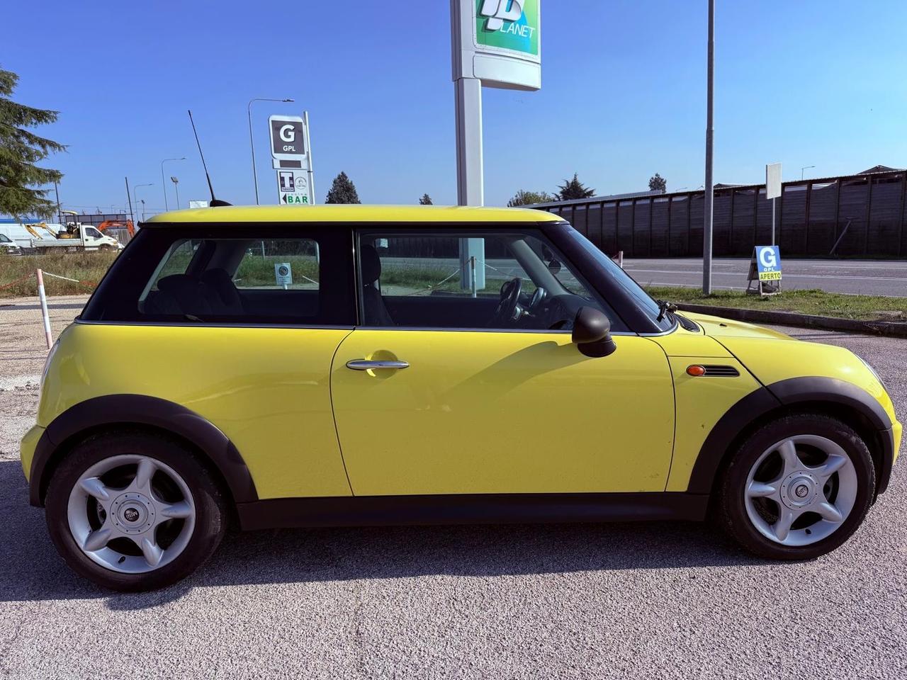 Mini 1.4 tdi One D Ok neopatentati