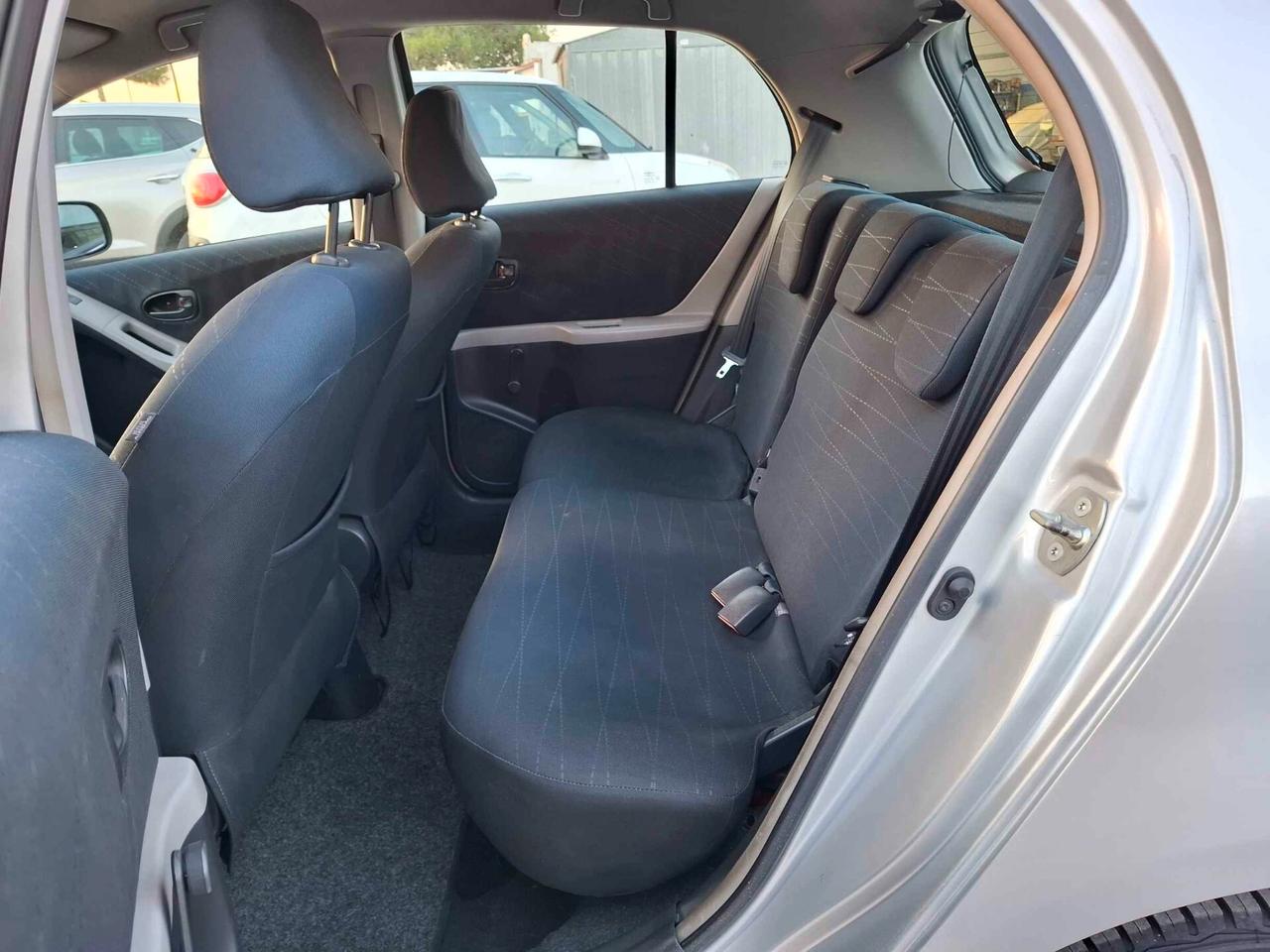 TOYOTA YARIS 1.0 BENZINA 5 PORTE - 2007