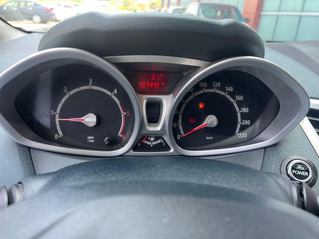 Ford Fiesta 1.4 TDCi 70CV 5 porte Titanium