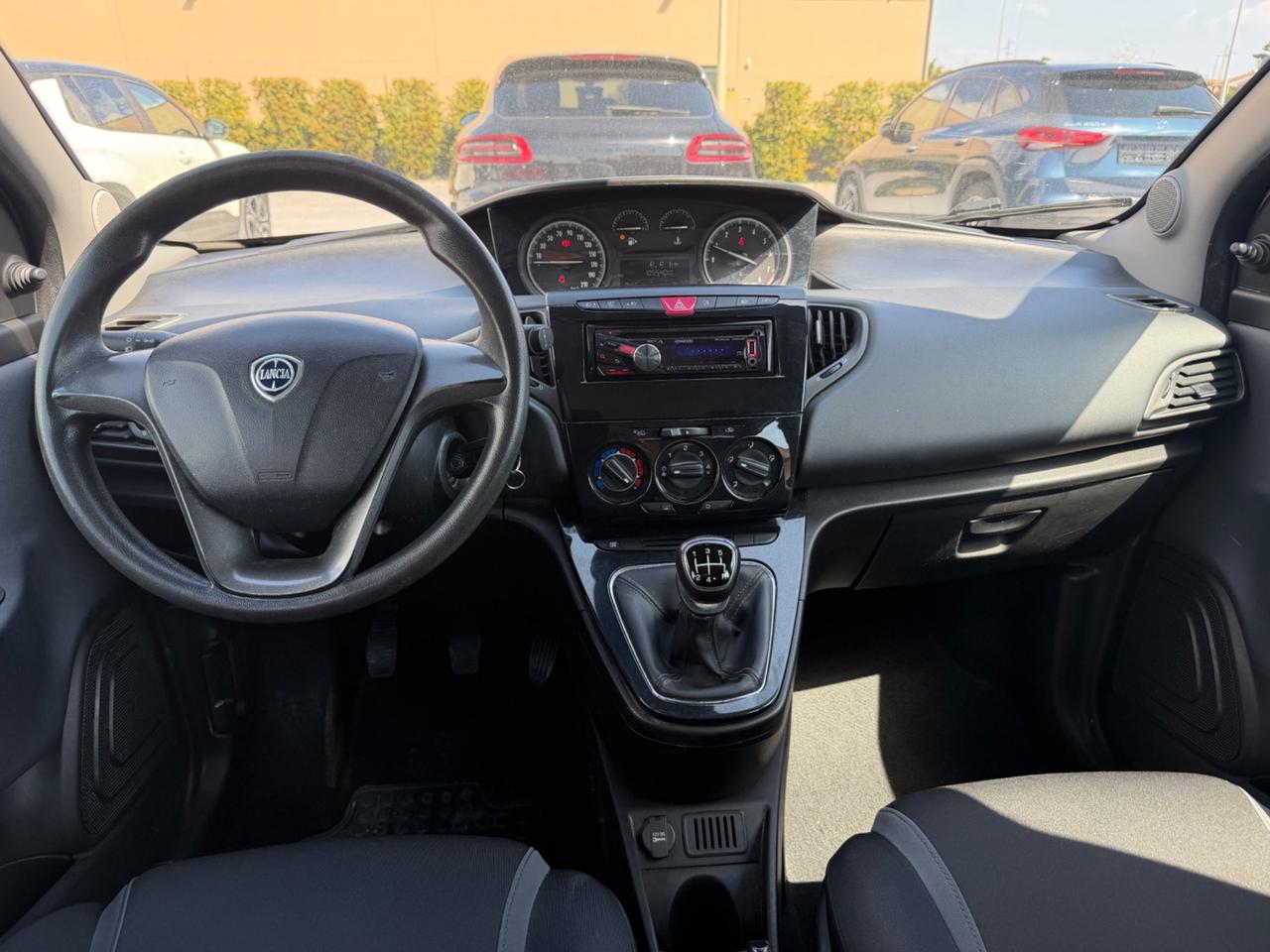 Lancia Ypsilon 1.2 69 CV 5 porte Platinum