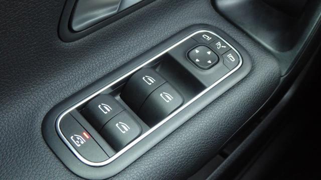 MERCEDES-BENZ A 180 d Automatic Sport