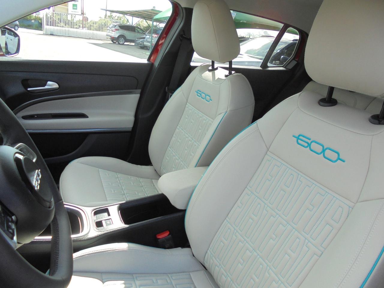 Fiat 600 Hybrid 110 CV DCT MHEV La Prima