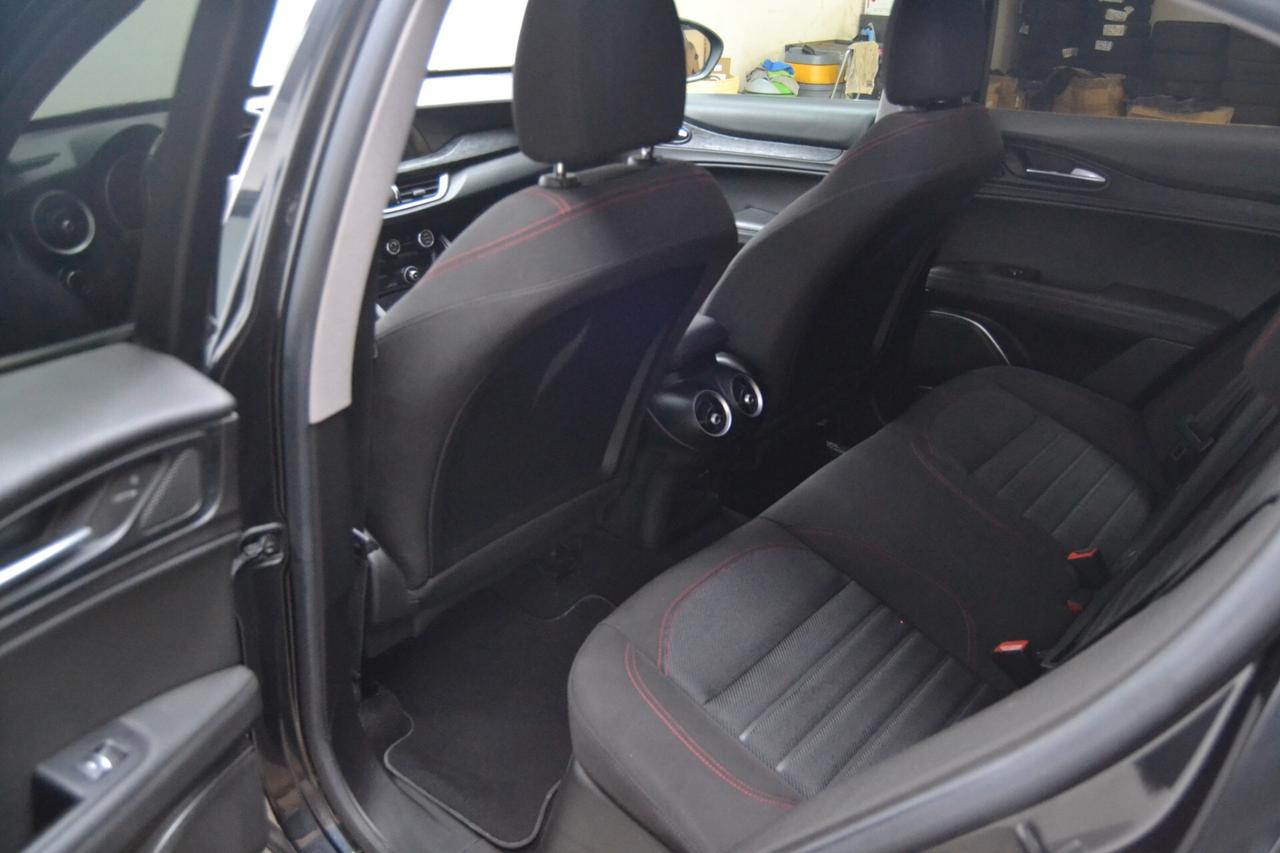 Alfa Romeo Stelvio 2.2 Turbodiesel 190 CV AT8 Q4 Business