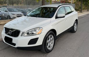 Volvo XC 60 XC60 D5 AWD Kinetic