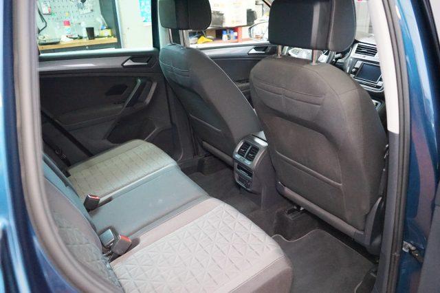 VOLKSWAGEN Tiguan 2.0 TDI 150 CV SCR DSG Life Pari al Nuovo