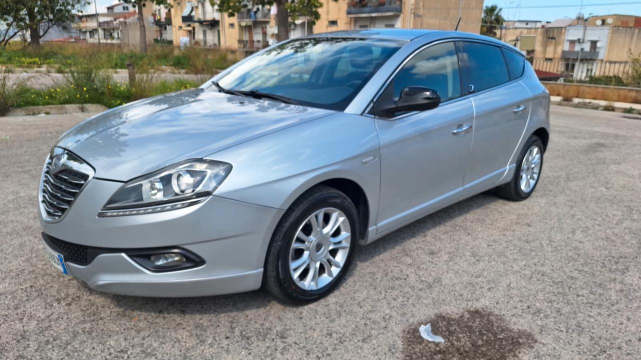 Lancia Delta 1.6 MJT DPF 105 CV Gold