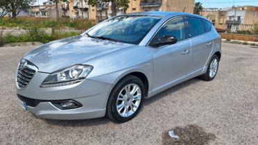 Lancia Delta 1.6 MJT DPF 105 CV Gold