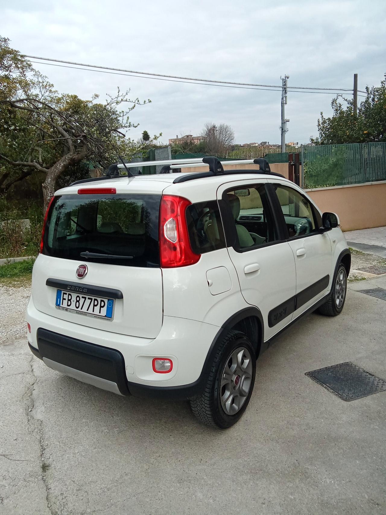 Fiat Panda 1.3 MJT 95 CV S&S 4x4 016