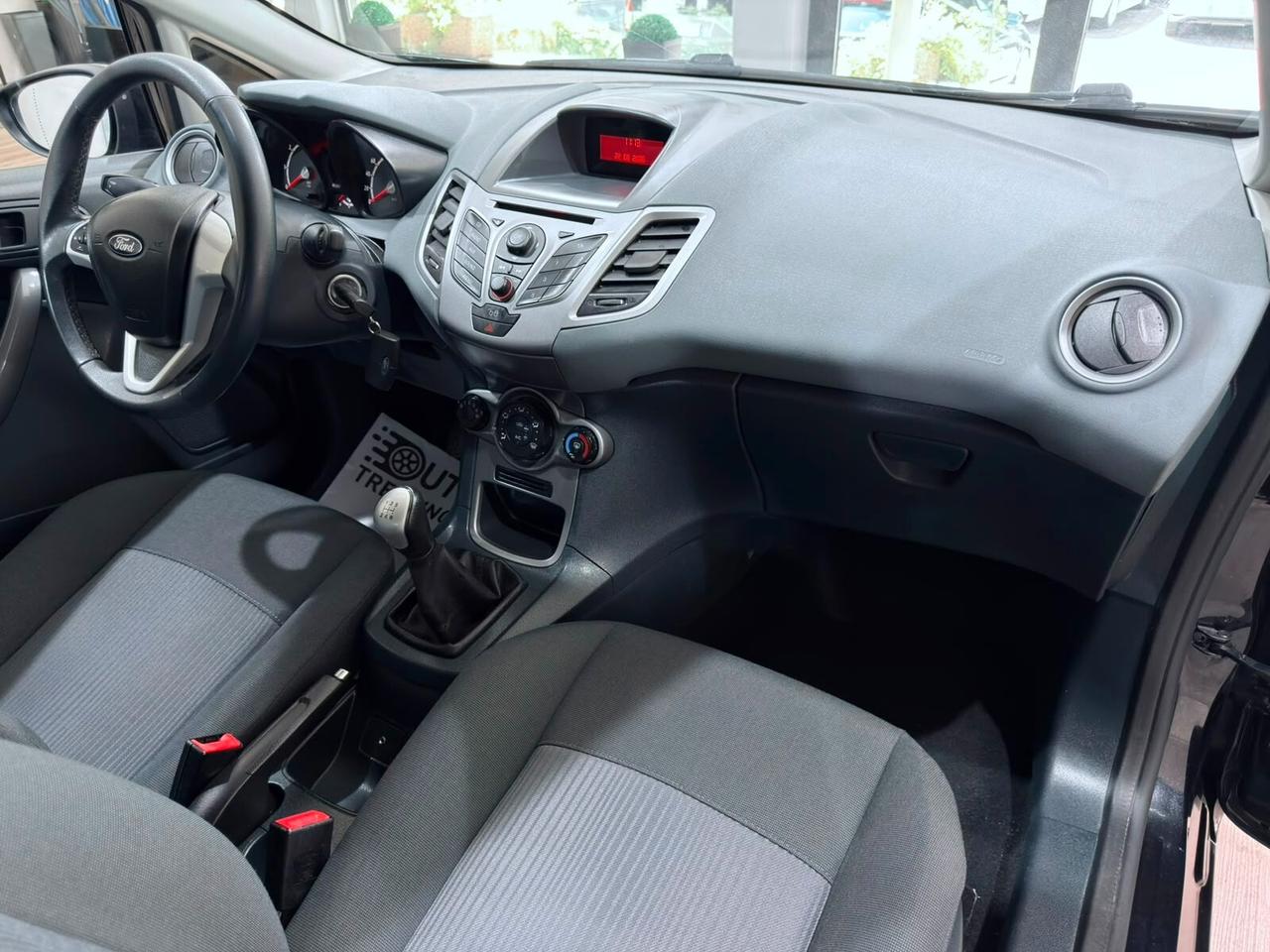 FORD FIESTA 1.2 BENZINA 60CV NEOPATENTATI 80.000km