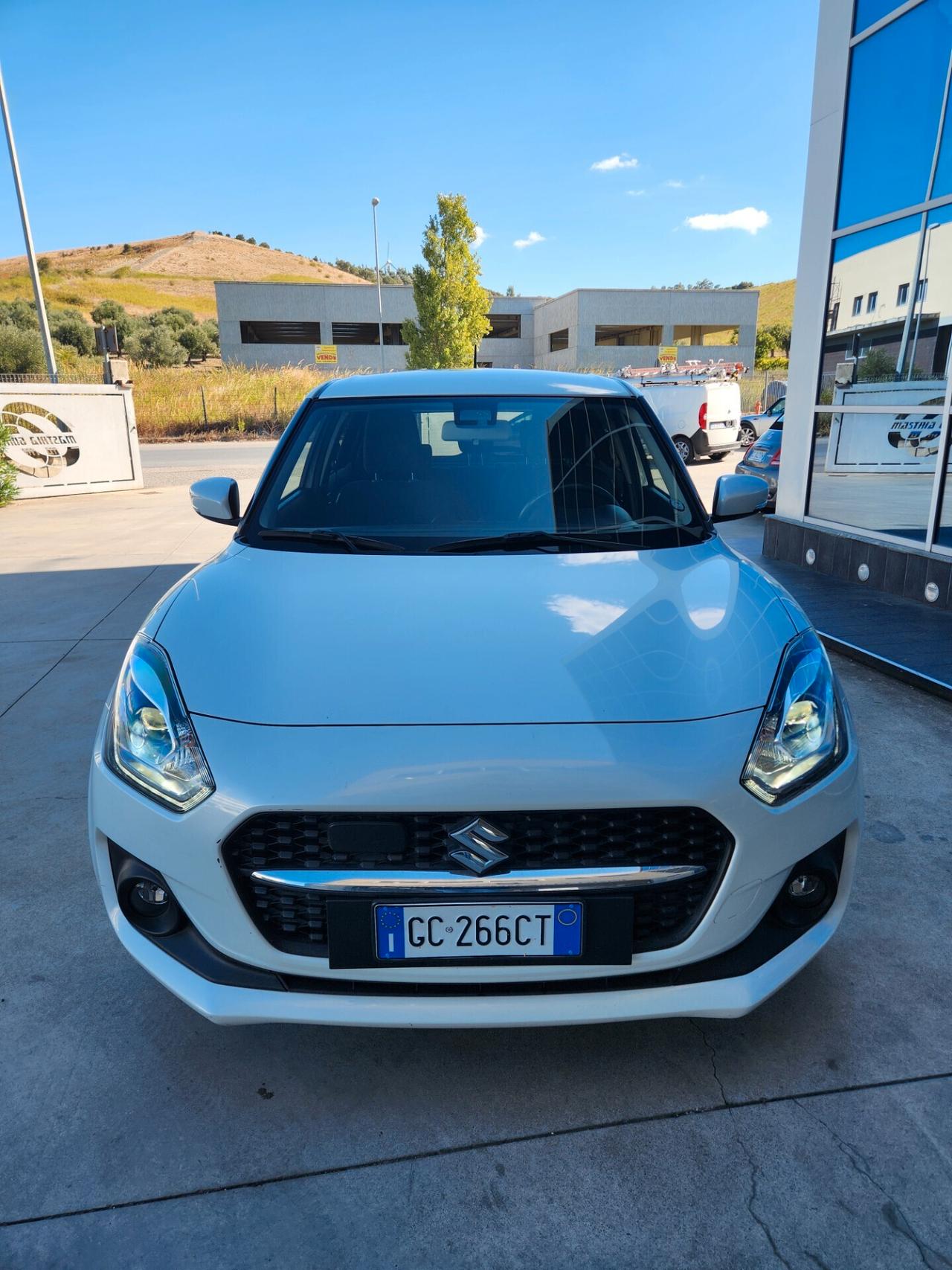 Suzuki Swift 1.2 Hybrid Top
