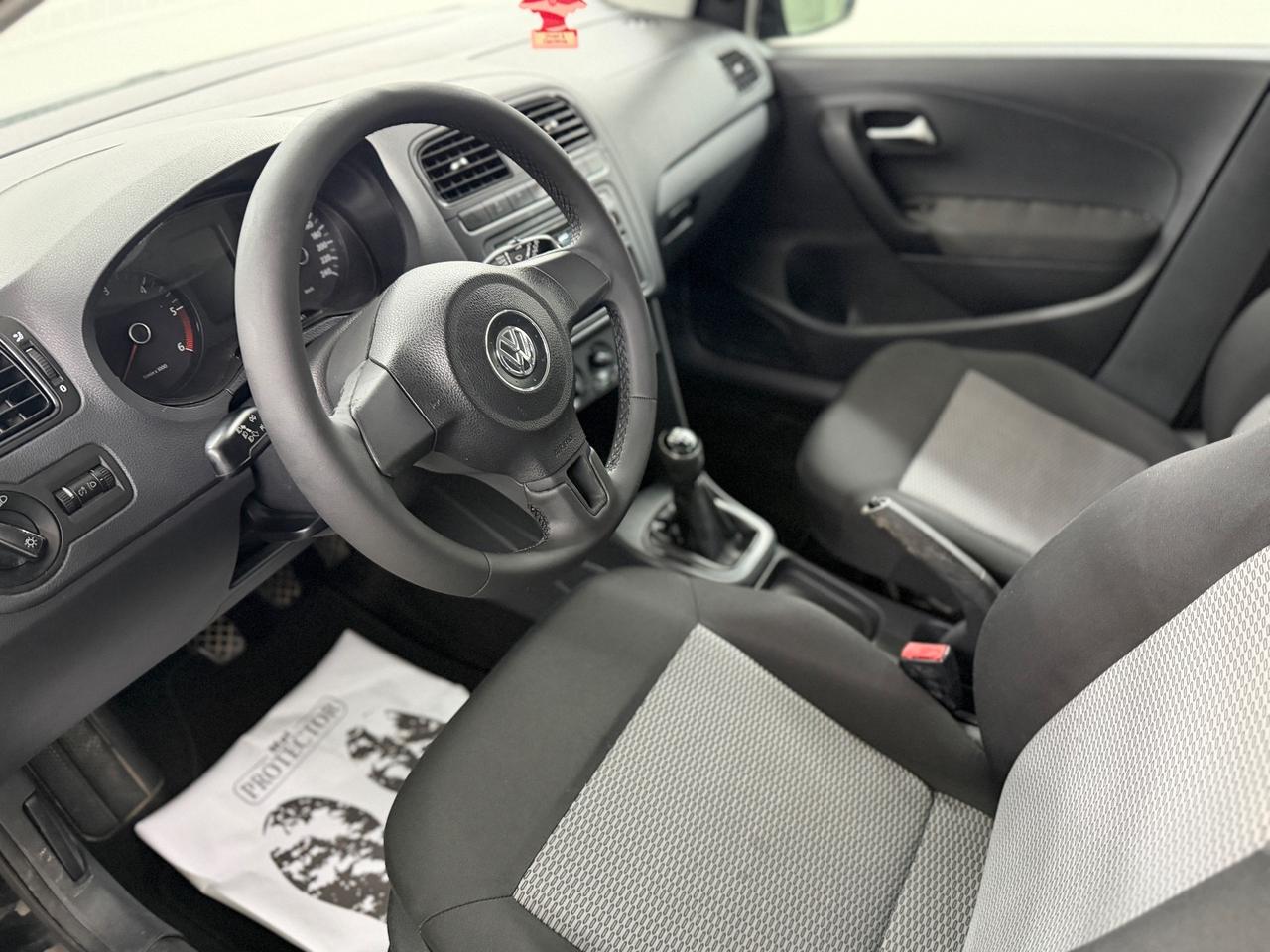 VOLKSWAGEN POLO (anno 2012)