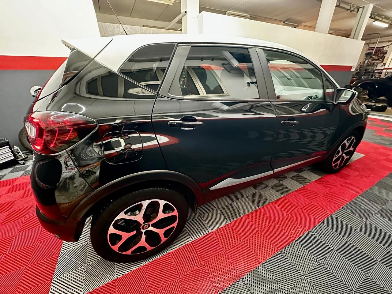 Renault Captur business