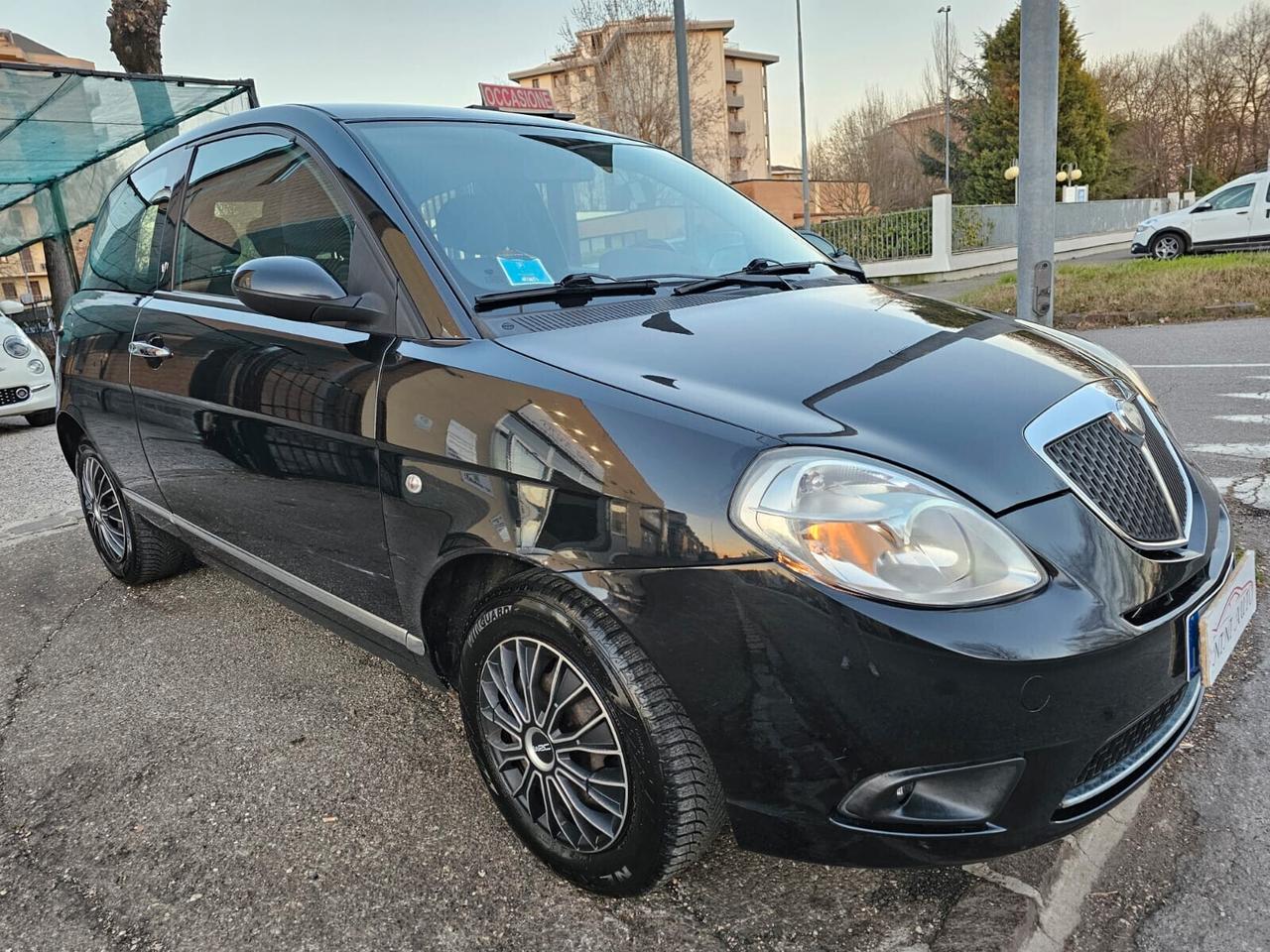 Lancia Ypsilon 1.2 60cv Argento*Clima*5Posti*Neopatentati*