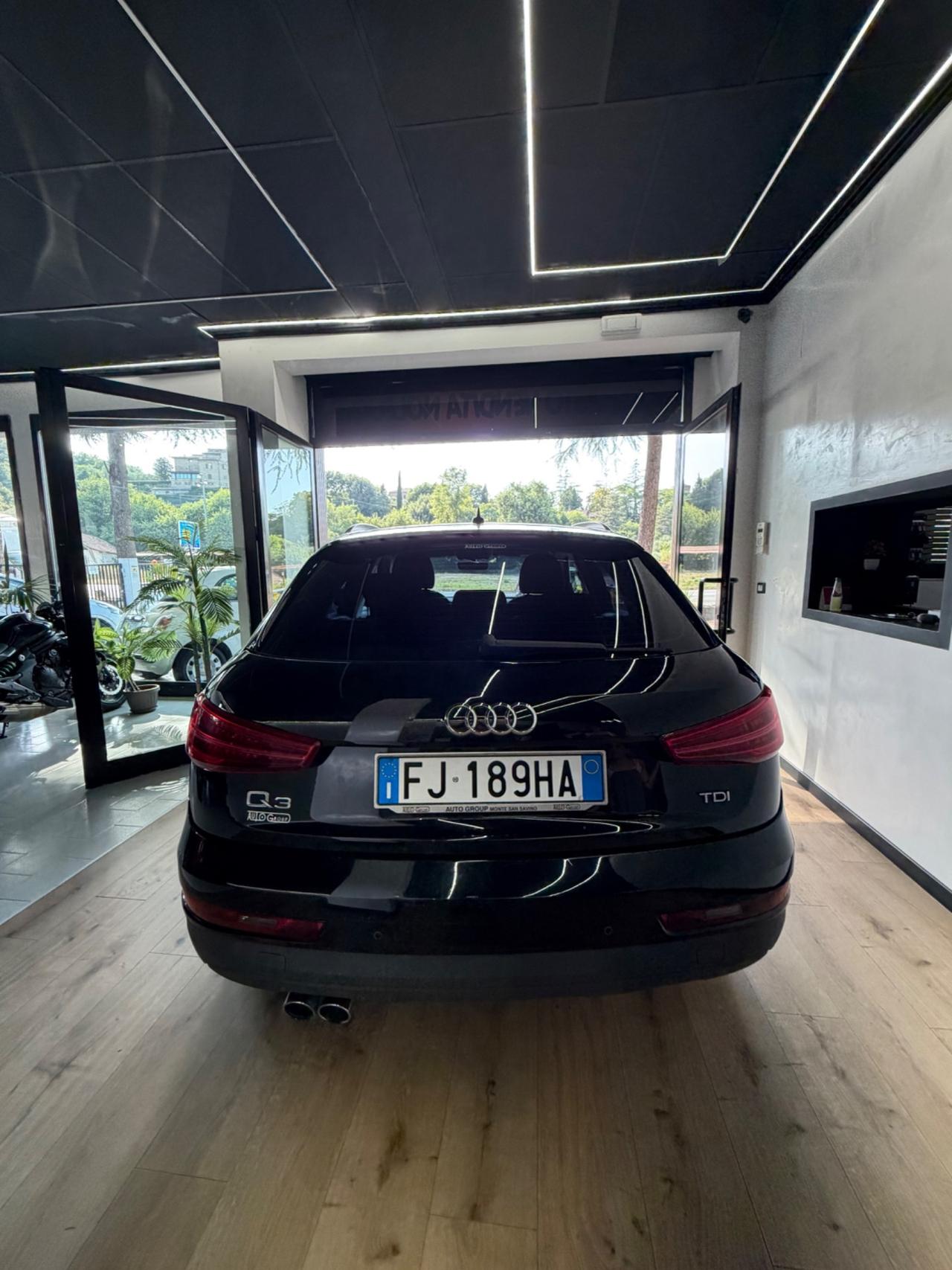 Audi Q3 2.0 TDI 120 CV S tronic Business