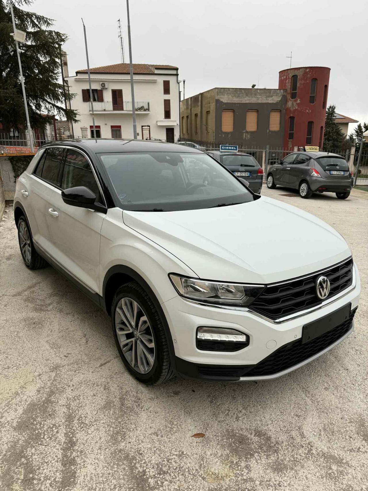 Volkswagen T-Roc 1.6 Style VIRTUAL COCKPIT