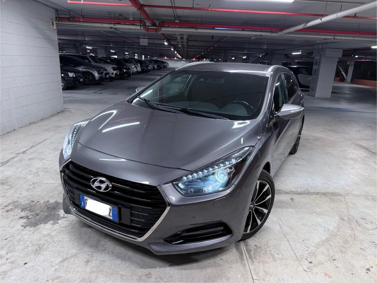 Hyundai i40 Wagon 1.6 CRDi DCT - NAVIG - TELE PARK