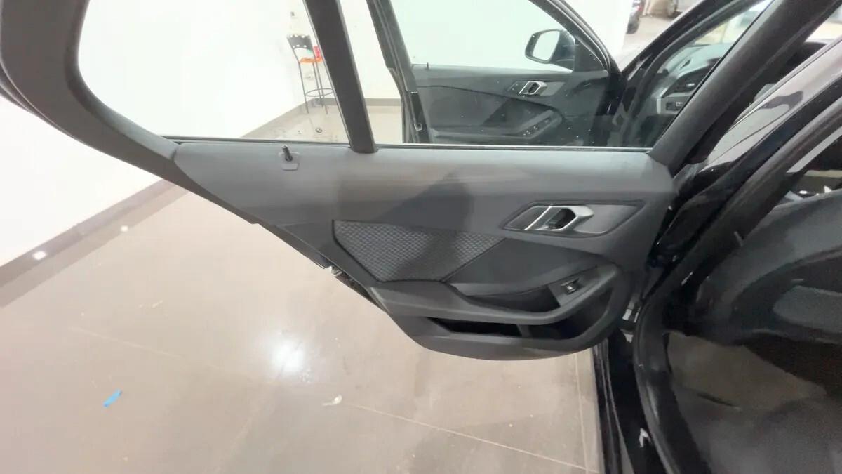 Bmw 116 116d 5p. Advantage