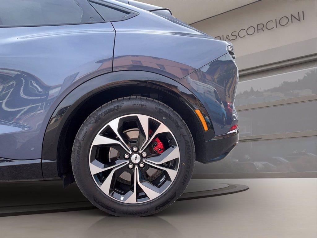 FORD Mustang Mach-e extended range awd 351cv auto del 2021