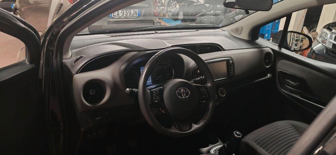 Toyota Yaris 1.0 5 porte Active