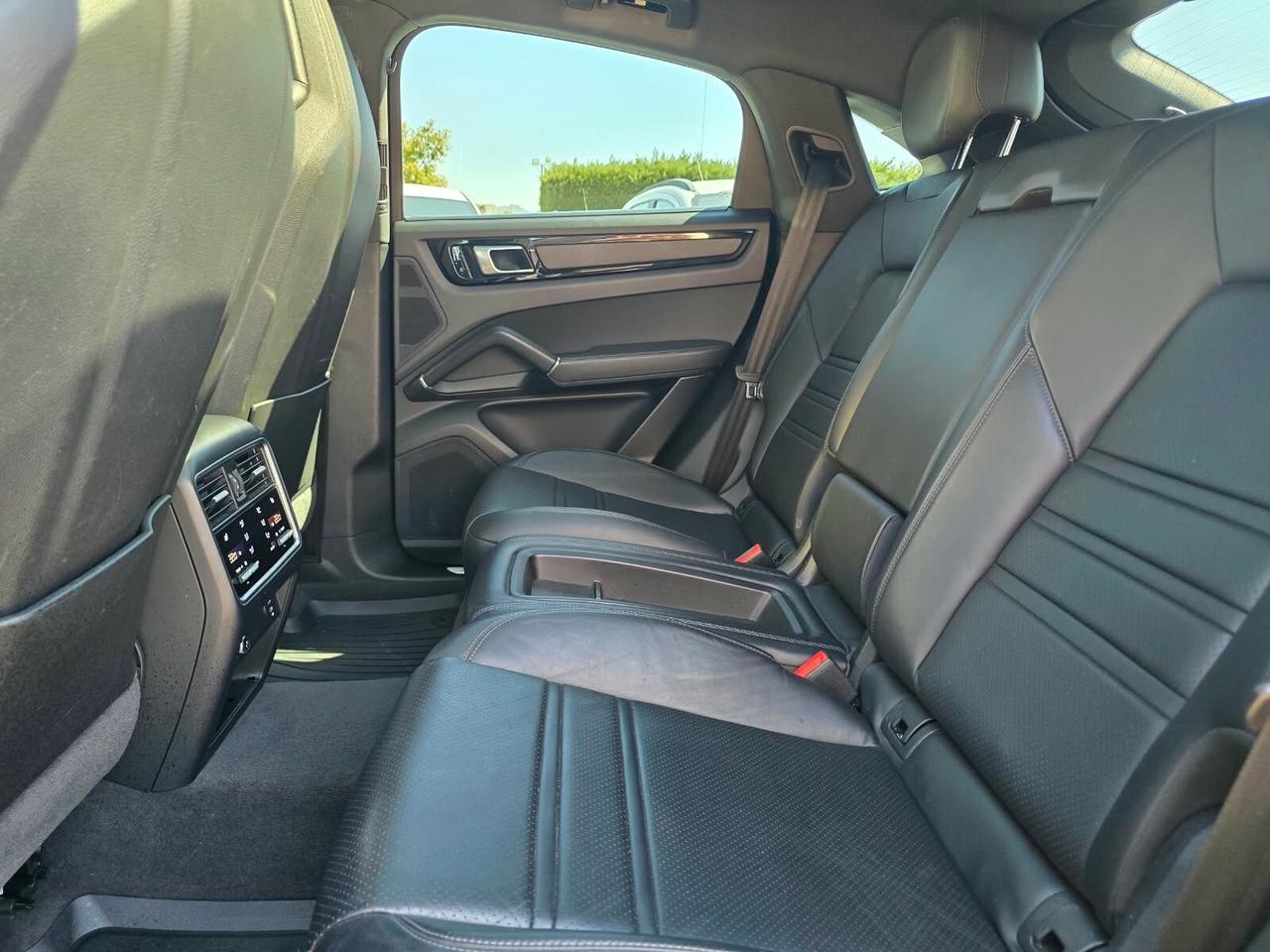 Porsche Cayenne E-HYBRID