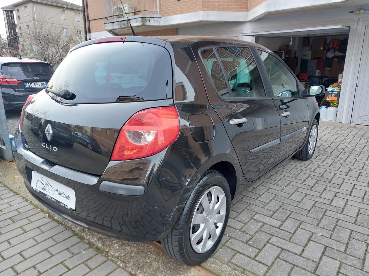 Renault Clio 1.2 16V 5 porte Le Iene