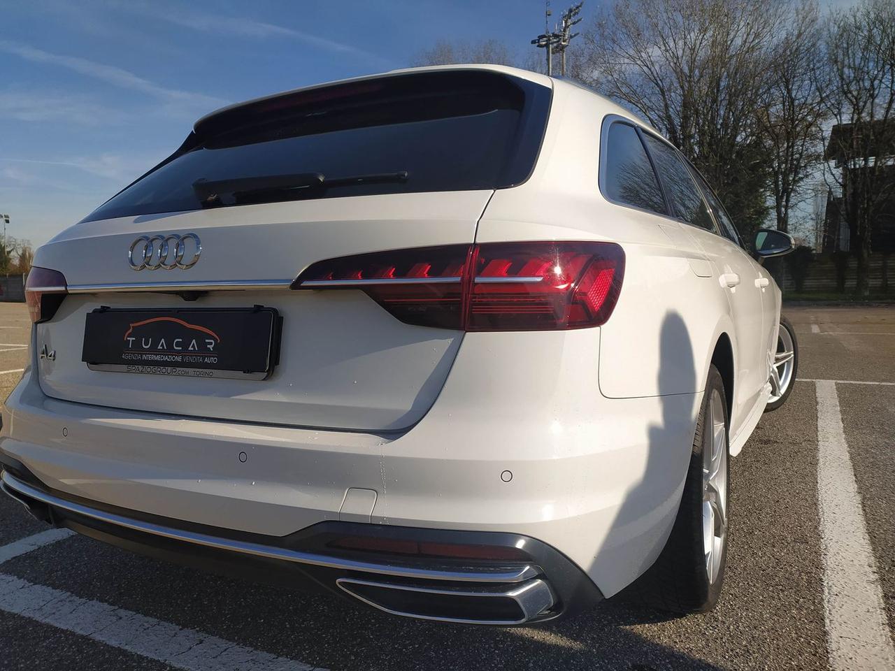 Audi A4 Business Advanced 2.0 35 TDI MHEV #8151